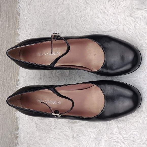 Enzo Angiolini Black Leather Upper Round Toe Mid Heel Buckled Mary Jane Shoe - Picture 2 of 16